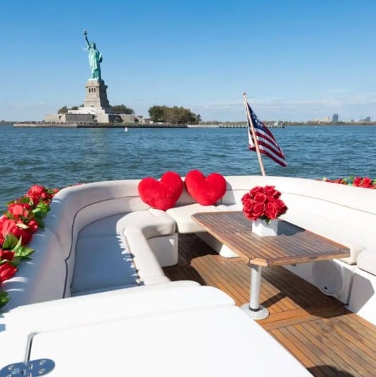 Why Choose a Private Boat Tour to the Statue of Liberty